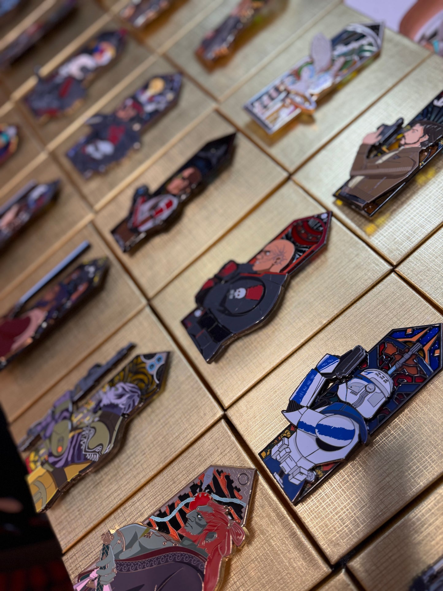 LE 2 Sample Sale!