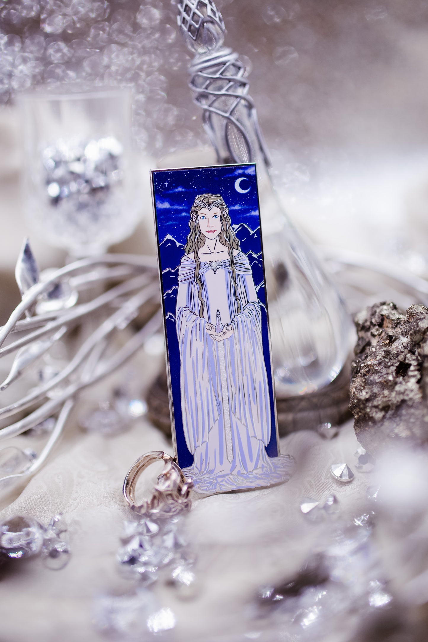 Maidens of Middle Earth - Galadriel Winter Pin